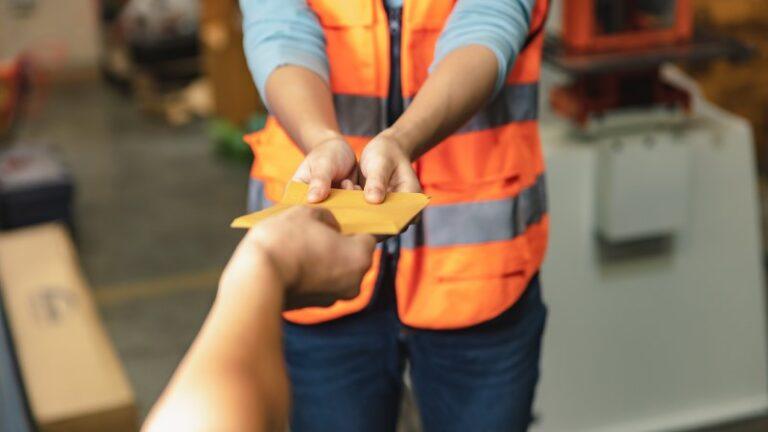 Does Workers’ Comp Pay Full Salary After an On-the-Job Injury in Colorado Springs?