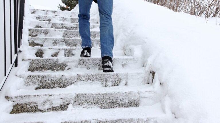 Am I Eligible to File A Personal Injury Lawsuit If I Slipped on Ice in Colorado Springs?