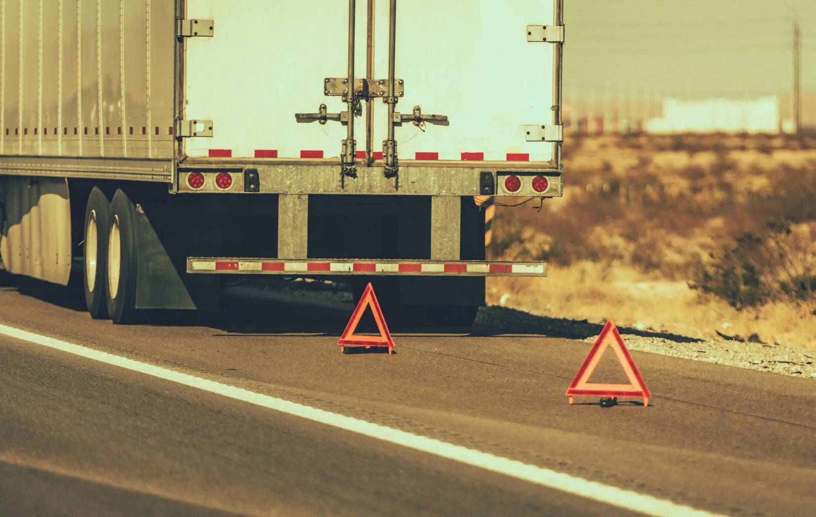 Truck Accident Attorneys in Colorado Springs | Call 719-520-9909